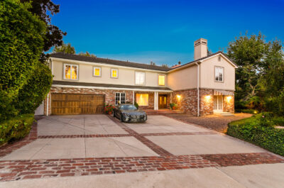 9839 Whitwell Drive | Beverly Hills