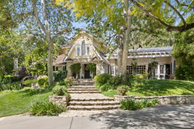 4535 Vanalden Ave Tarzana CA 91356